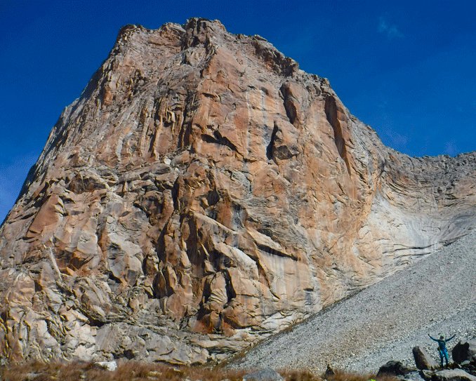 La Esfinge y la mirada del «Sevi»